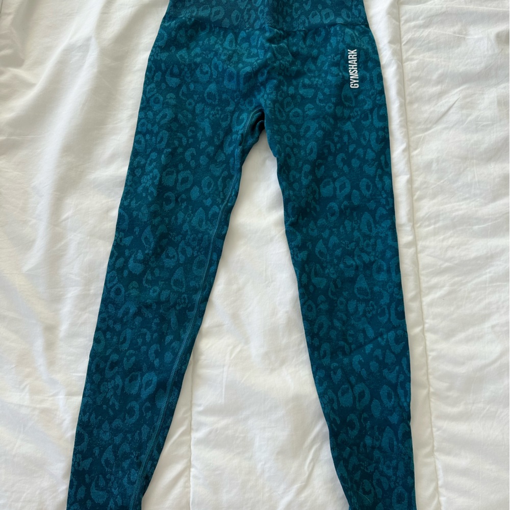 Gymshark ADAPT ANIMAL SEAMLESS RIBBED leggings in size S